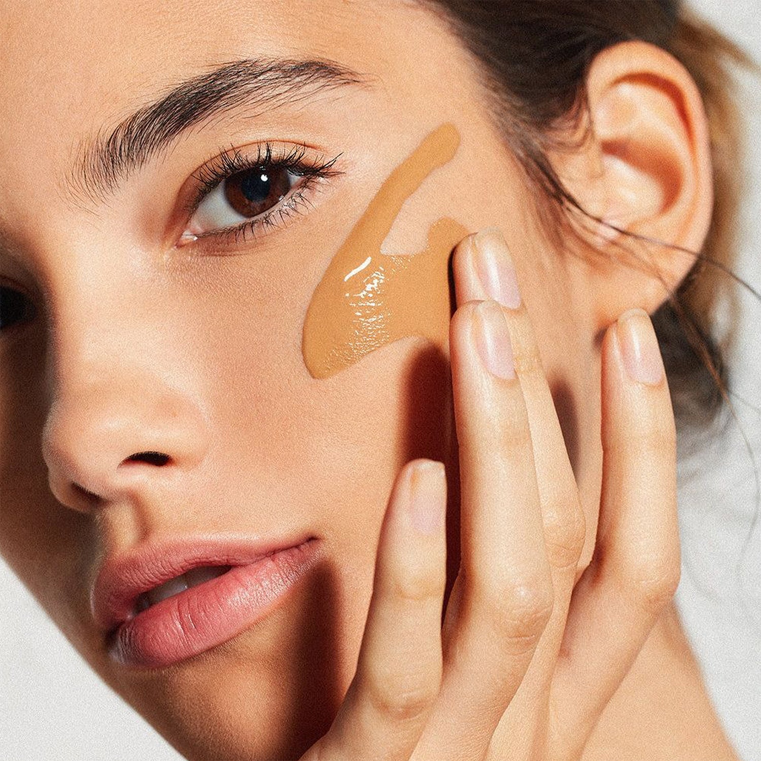 Makeup Essentials | Foundation, Compact &amp; Primer