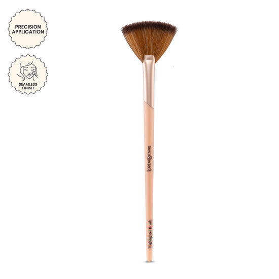 Lord of the brushes highlighter Fan Brush